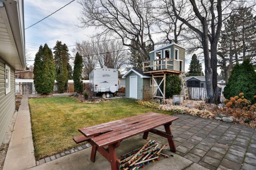 1101 14 Street North, Lethbridge, AB - Outdoor