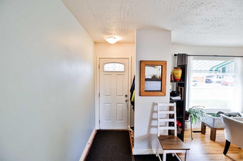 1101 14 Street North, Lethbridge, AB - Indoor Photo Showing Other Room