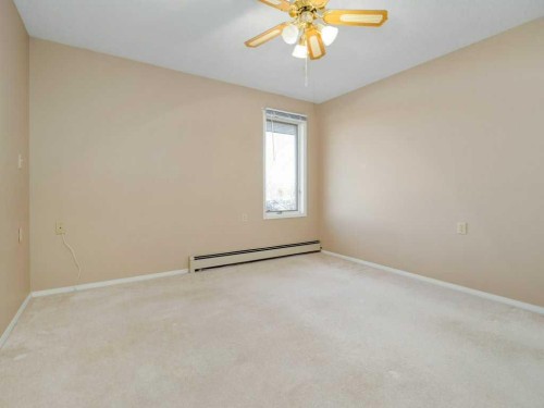 31C-2311 19 Street, Coaldale, AB - Indoor Photo Showing Other Room