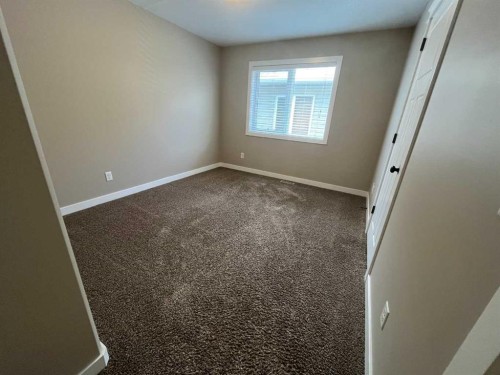 295 Sixmile Ridge South, Lethbridge, AB - Indoor Photo Showing Other Room