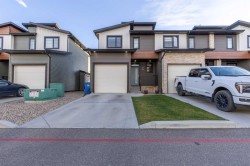 1-474 Highlands Boulevard WEST Lethbridge, AB T1J 5K5