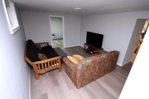 5620 54 Street, Taber, AB - Indoor