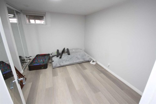 5620 54 Street, Taber, AB - Indoor