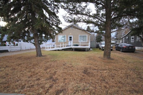 5620 54 Street  Taber, AB T1G 1L5
