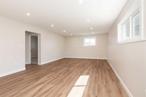 131 11 Street, Fort Macleod, AB - Indoor Photo Showing Other Room