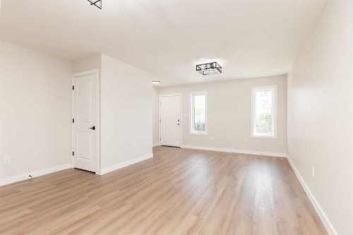 131 11 Street, Fort Macleod, AB - Indoor Photo Showing Other Room