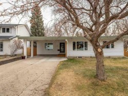 25 Nevada Road WEST Lethbridge, AB T1K 4A6