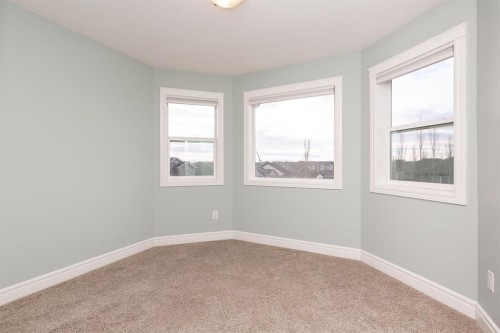 847 Mt Sundance Manor West, Lethbridge, AB - Indoor Photo Showing Other Room