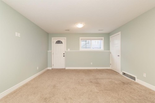 847 Mt Sundance Manor West, Lethbridge, AB - Indoor Photo Showing Other Room