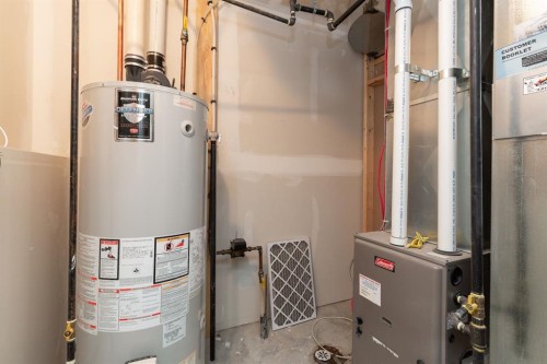 847 Mt Sundance Manor West, Lethbridge, AB - Indoor Photo Showing Basement