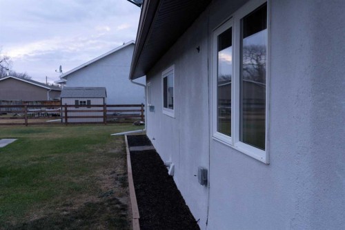 230 E 100 S Street, Raymond, AB - Outdoor