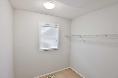 16-720 Heritage Boulevard West, Lethbridge, AB - Indoor Photo Showing Other Room