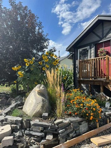 248 Crescent Avenue North, Picture Butte, AB - Outdoor With Deck Patio Veranda