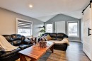 248 Crescent Avenue North, Picture Butte, AB  - Indoor Photo Showing Living Room 