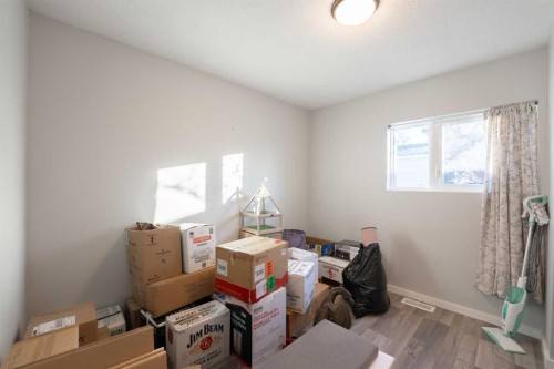 42 Westover Crescent, Claresholm, AB - Indoor