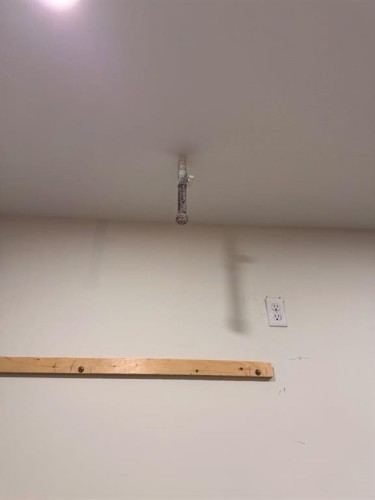 266 Lynx Road North, Lethbridge, AB - Indoor