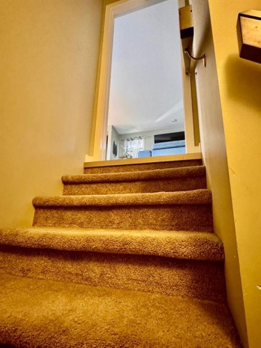 266 Lynx Road North, Lethbridge, AB - Indoor Photo Showing Other Room