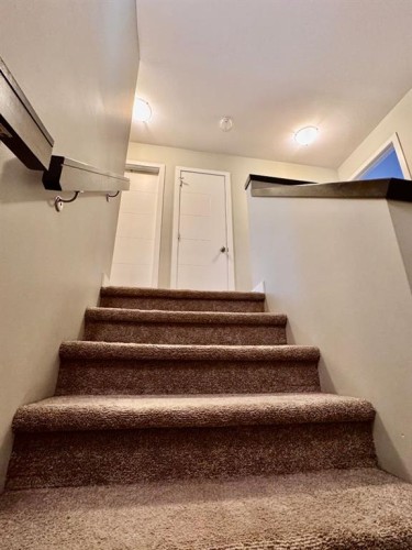 266 Lynx Road North, Lethbridge, AB - Indoor Photo Showing Other Room