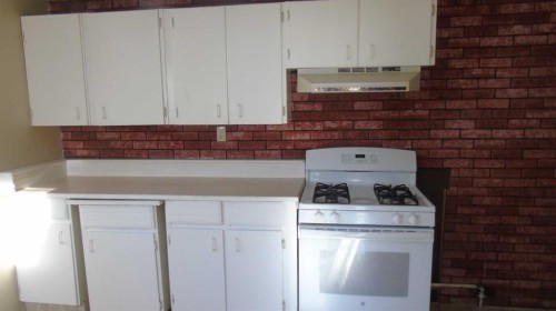 340 26 Street, Fort Macleod, AB - Indoor Photo Showing Kitchen