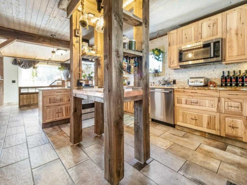 6501 22 Avenue, Coleman, AB - Indoor Photo Showing Kitchen
