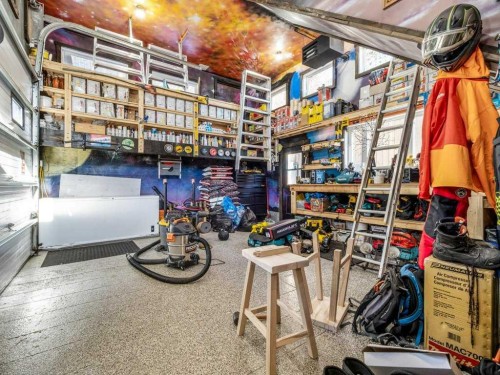 6501 22 Avenue, Coleman, AB - Indoor