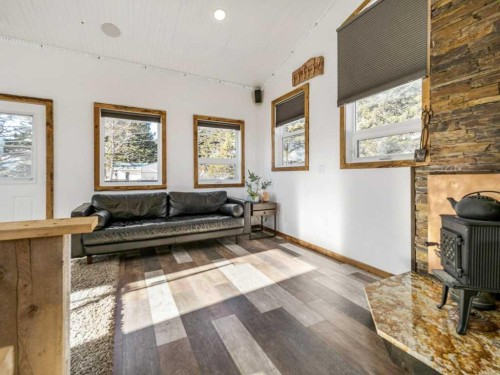 6501 22 Avenue, Coleman, AB - Indoor