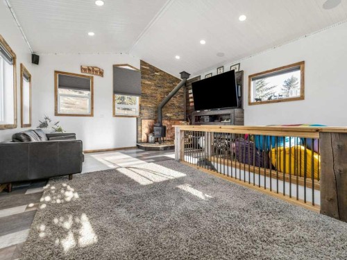 6501 22 Avenue, Coleman, AB - Indoor