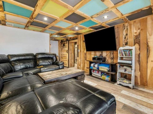 6501 22 Avenue, Coleman, AB - Indoor