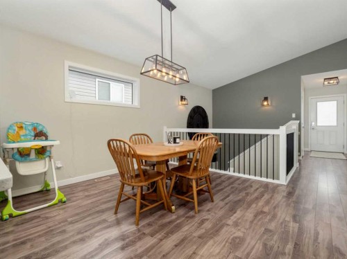 218 Grassland Boulevard West, Lethbridge, AB - Indoor Photo Showing Dining Room