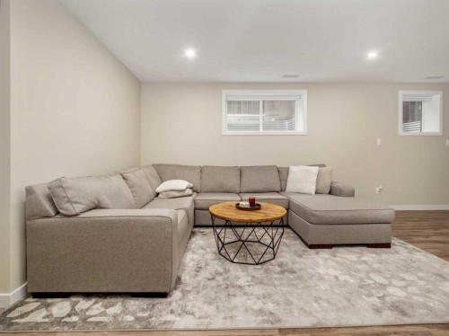 218 Grassland Boulevard West, Lethbridge, AB - Indoor