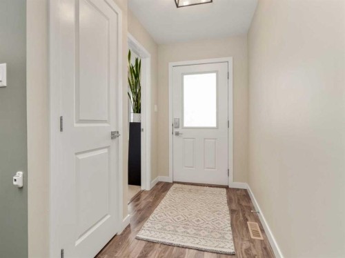 218 Grassland Boulevard West, Lethbridge, AB - Indoor Photo Showing Other Room