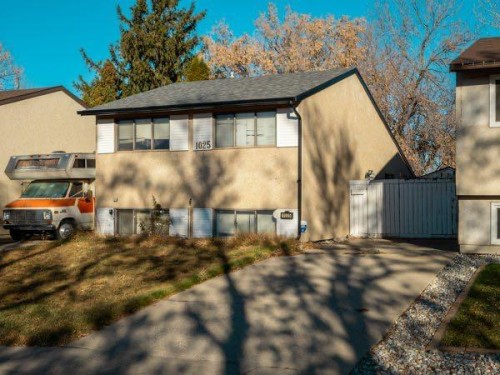 1025 St David Road North, Lethbridge, AB - Outdoor
