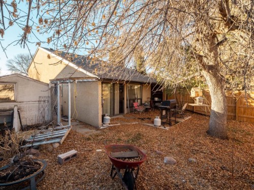 1025 St David Road North, Lethbridge, AB - Outdoor