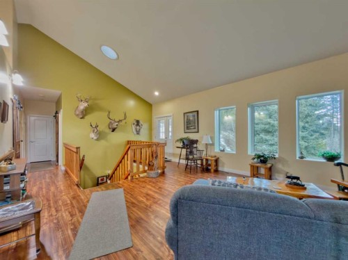109 Adanac Rise, Hillcrest, AB - Indoor Photo Showing Living Room