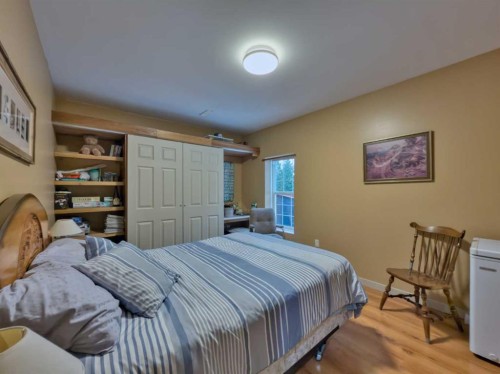 109 Adanac Rise, Hillcrest, AB - Indoor Photo Showing Bedroom