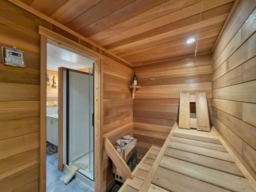 109 Adanac Rise, Hillcrest, AB - Indoor Photo Showing Other Room