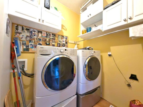 109 Adanac Rise, Hillcrest, AB - Indoor Photo Showing Laundry Room