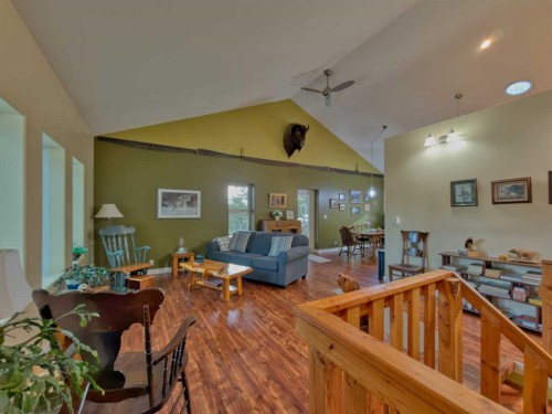 109 Adanac Rise, Hillcrest, AB - Indoor