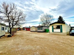 1048 Elk Avenue  Pincher Creek, AB T0K 1W0