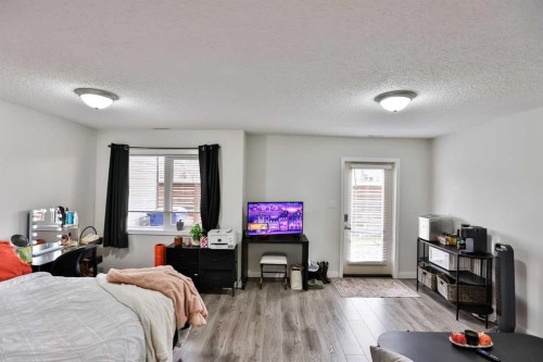 4-73 Aquitania Circle West, Lethbridge, AB - Indoor