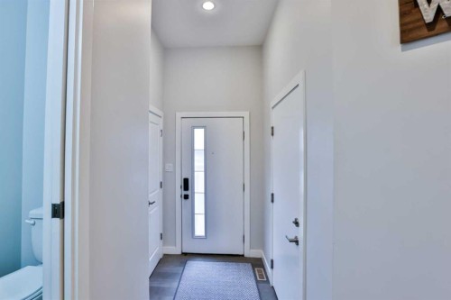 4-73 Aquitania Circle West, Lethbridge, AB - Indoor Photo Showing Other Room