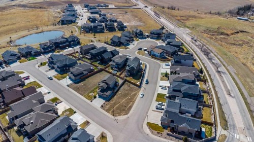14 Canyon Estates Lane W, Lethbridge, AB 