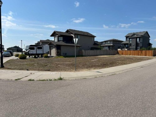 14 Canyon Estates Lane W, Lethbridge, AB 