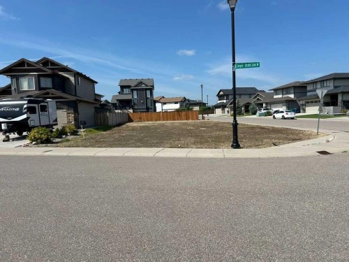 14 Canyon Estates Lane W, Lethbridge, AB 