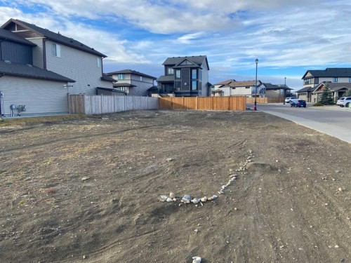 14 Canyon Estates Lane W, Lethbridge, AB 
