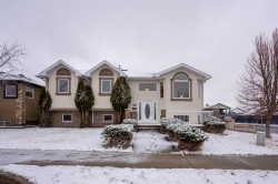119 Grand River Boulevard WEST Lethbridge, AB T1K 2Y1