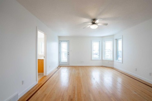 119 Grand River Boulevard West, Lethbridge, AB - Indoor Photo Showing Other Room