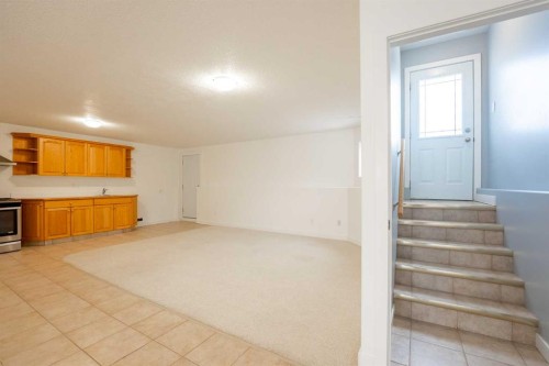 119 Grand River Boulevard West, Lethbridge, AB - Indoor Photo Showing Other Room