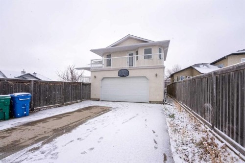 119 Grand River Boulevard West, Lethbridge, AB - Outdoor With Exterior