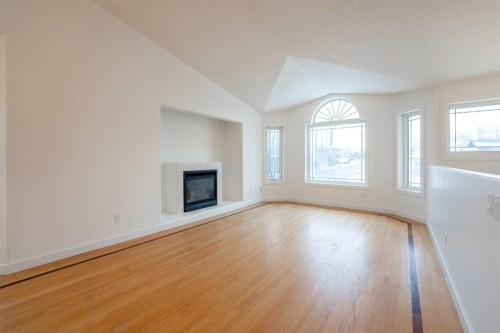 119 Grand River Boulevard West, Lethbridge, AB - Indoor With Fireplace